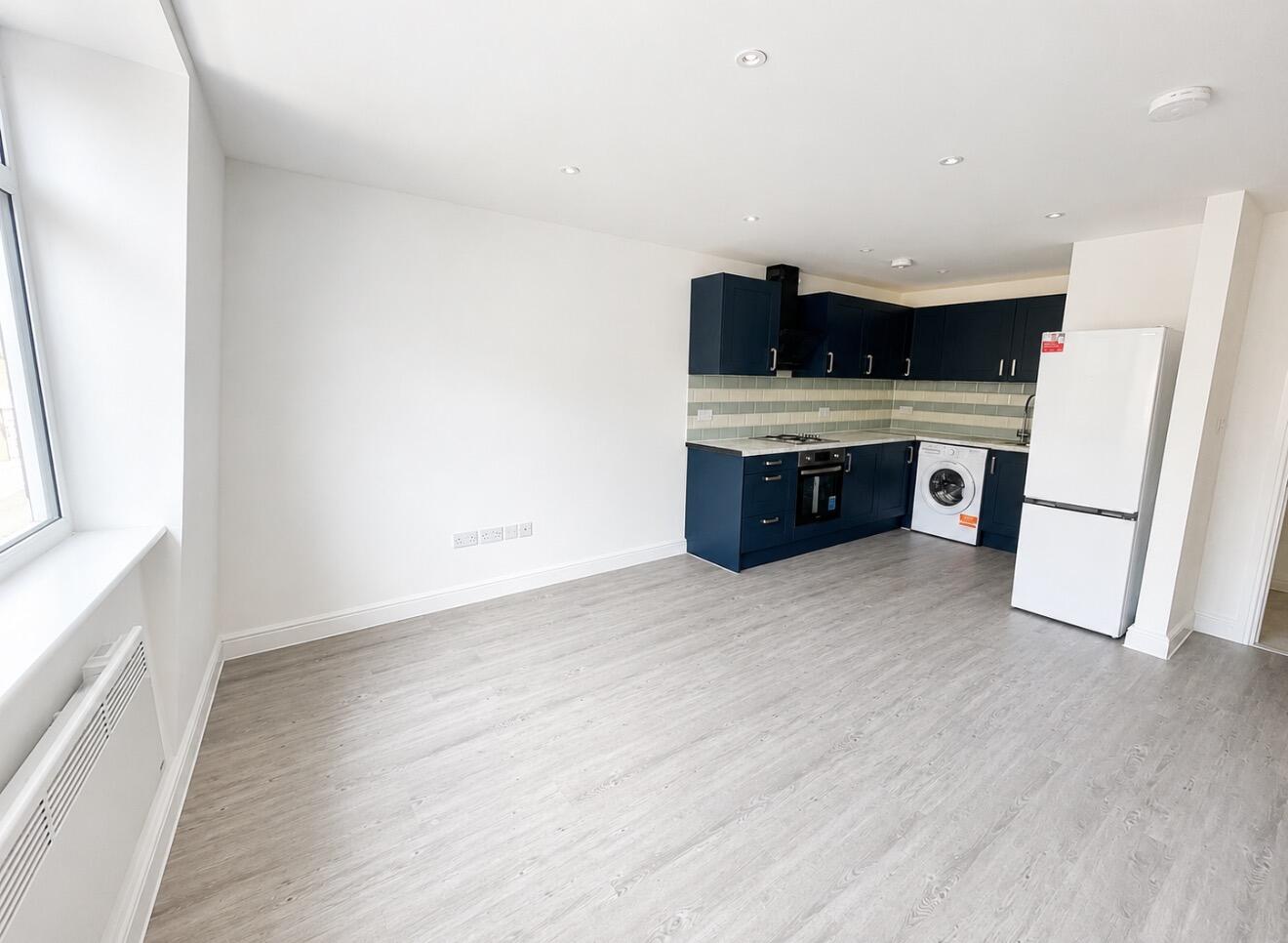 0 bed property in High street, Hampton